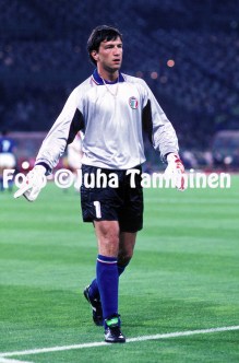 Walter-Zenga-MM-90-2.jpg